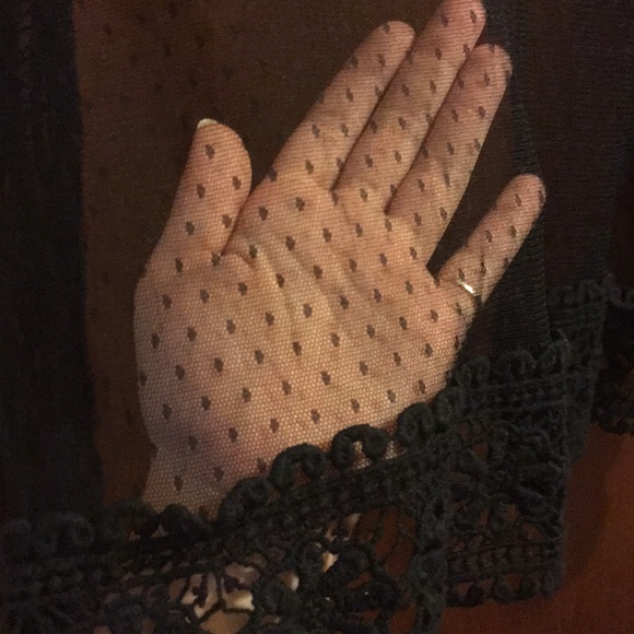 Lace Coverup / Jacket - Picture 3 of 4